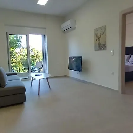 Appartement King Agis 2 *